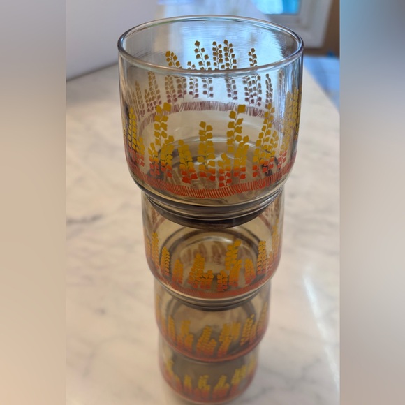 Vintage Drinking Glasses | 1970s Dominion Glass Wheat | Set of 4 - Picture 3 of 3